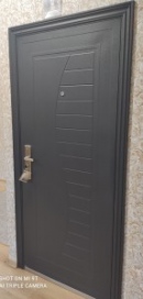 Блиндирана метална входна врата модел 701-В